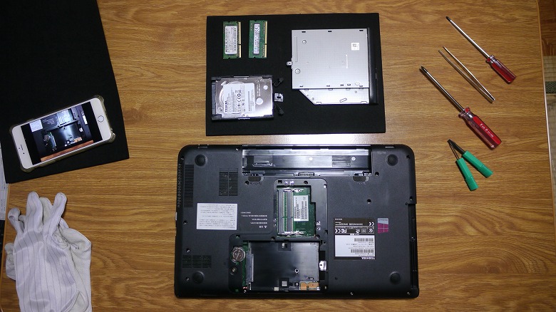 部品を一式外した所